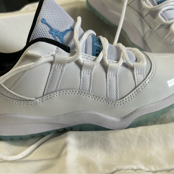 Child. 3Y Air Jordan 11 Retro Low Legend Blue - Picture 2 of 8